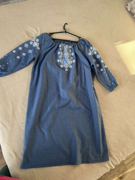 Жіноче плаття вишиванка