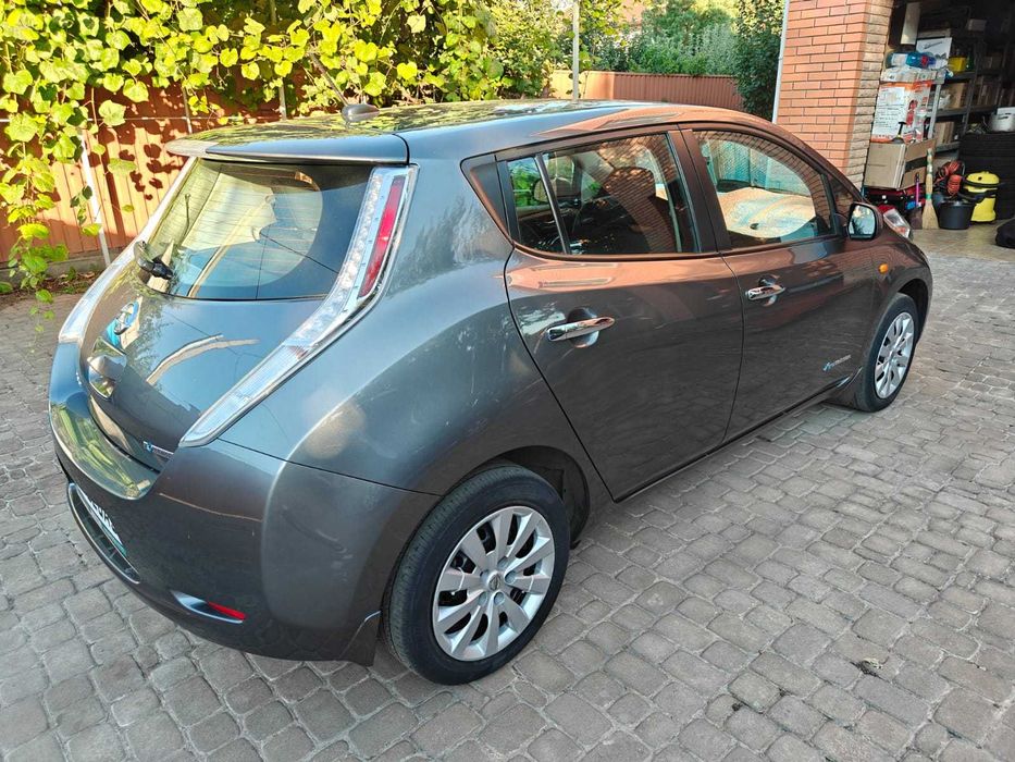 Nissan Leaf 2016