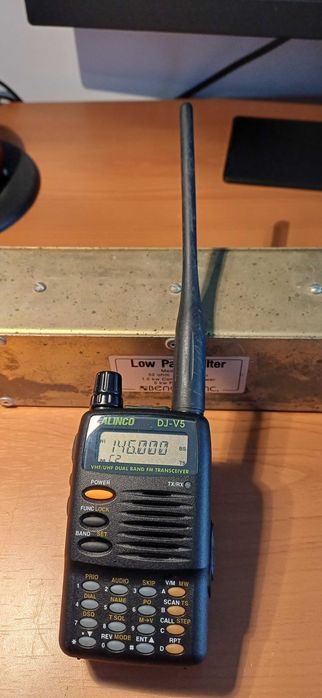 Radio Amador Alinco DJ-V5