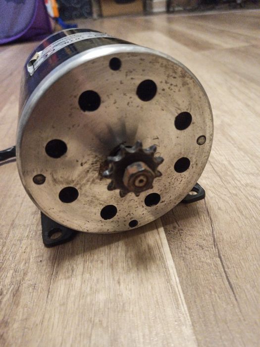 Двигун  щітковий MY1020