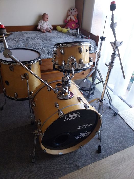 Vendo bateria  d,one. 800€