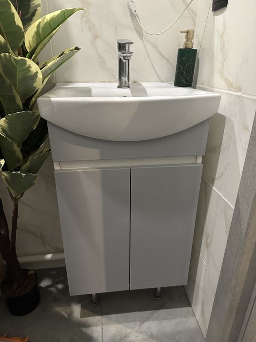 Розпродаж,барберскі крісла,дзеркала,холодильник, бойлер