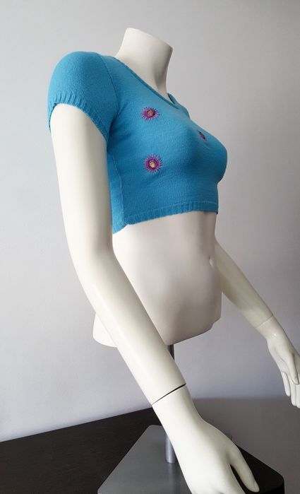 Crop Top em Malha de Linha com Bordados made in Italy