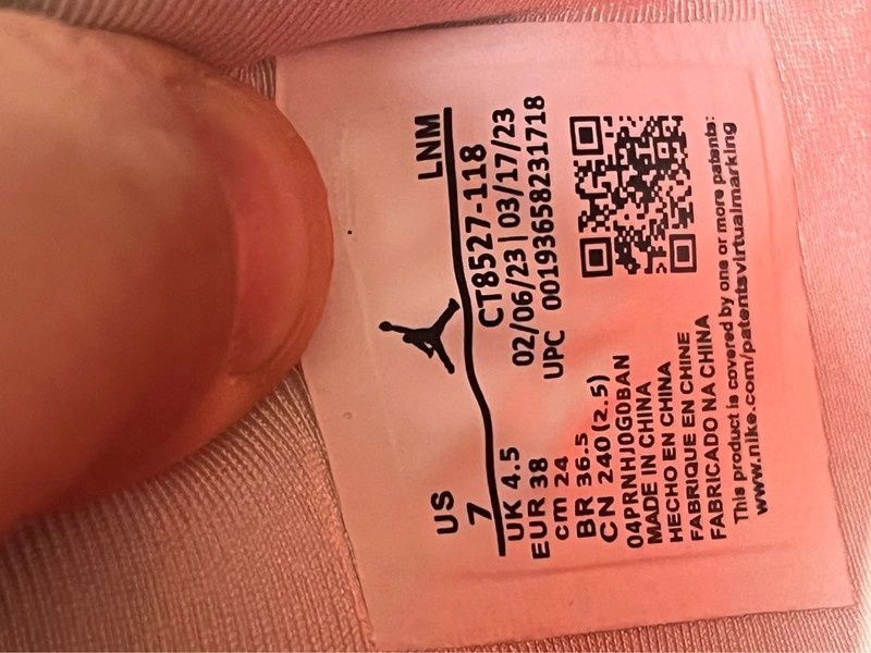 Jordan 4 biało czerwone