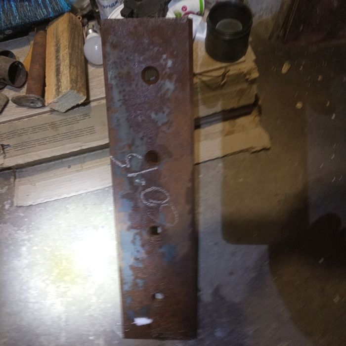 Продам отвал на ДТ 75 також ніж