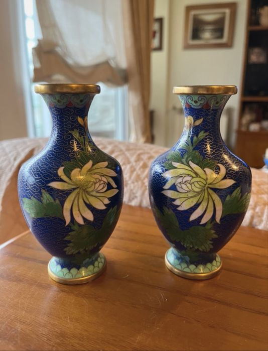 Conjunto 2 Jarras cloisonné azuis com flores