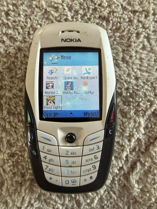 Nokia zestaw glosnomowiacy cark 52 plus telefony