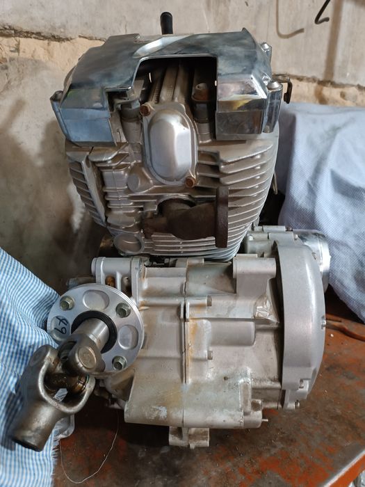 Двигун Yamaha Drag Star XVS 400