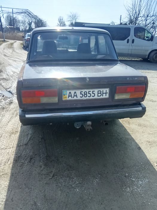 ВАЗ 2107 сів поїхав