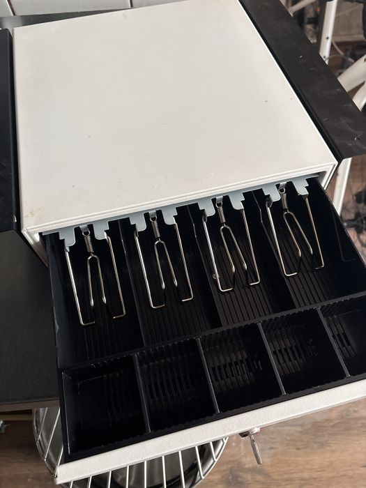 Szuflada kasowa KER 330. Kasetka