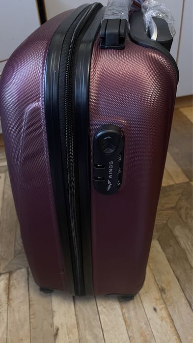 Чемодан    Wings