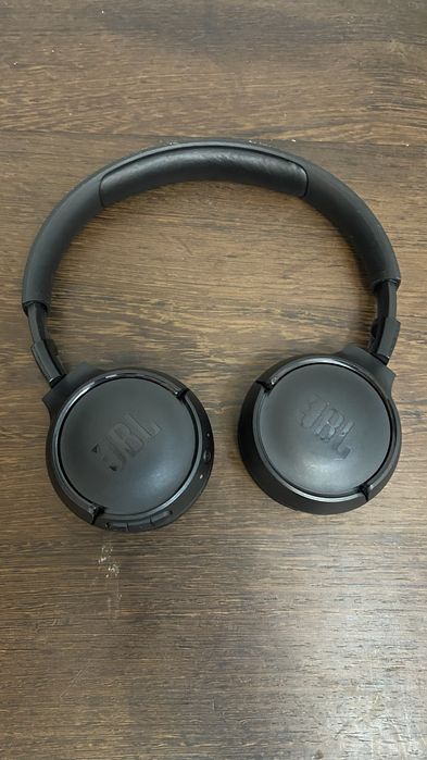 Auscultador JBL TUNE520BT