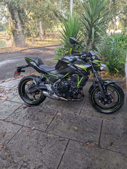 Kawasaki Z650 de 2020 (50 kW)