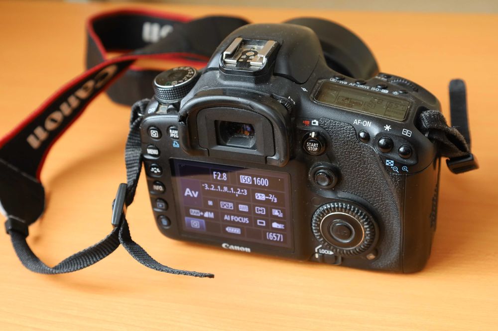 Фотоапарат Canon 7d 50 1.8