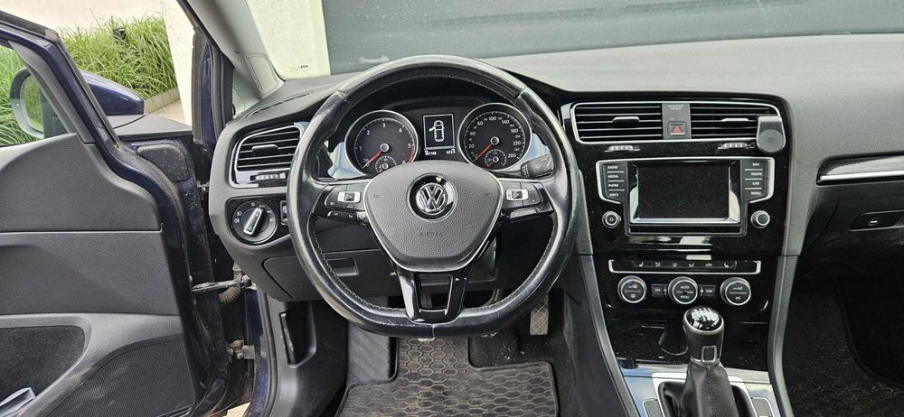VW GOLF VII 2,0 TDI Hatchback