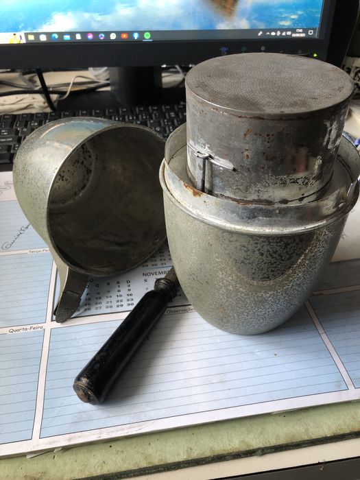 Peça antiga e rara de café