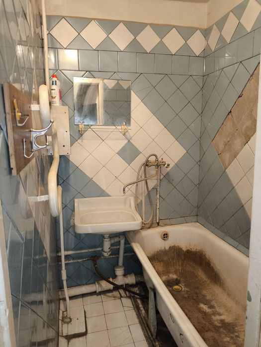 Продам двух кімнатну квартиру в Калиті.