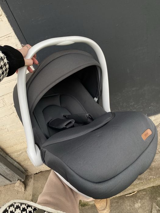 Автокрісло-люлька CARRELLO Mini