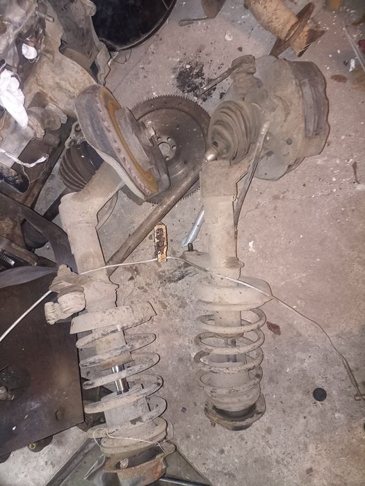 передние стойки Daewoo lanos nexia