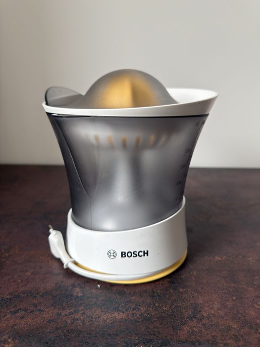 Соковижималка для цитрусових Bosch MCP3000N / 25W