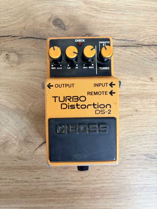 Гитарная педаль Boss DS-2 Turbo Distortion