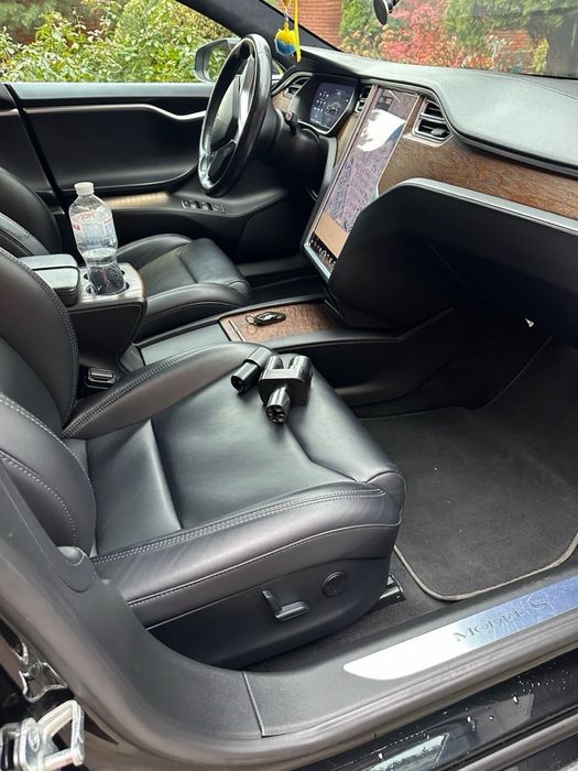 Tesla model S 100D CCS winter edition