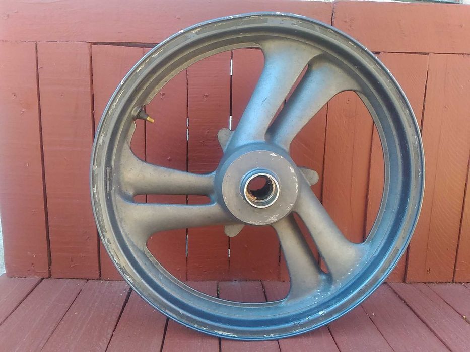 Honda NTV 650 ( ano 1993 ) ( chassi RC33 ) - jante dianteira