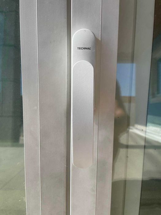 Janelas em Alumínio Bom Estado - Oportunidade de Compra!