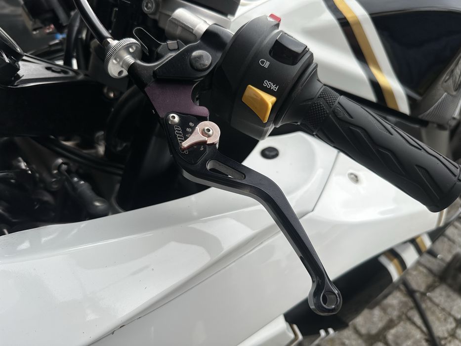 Suzuki GSX-R 750 k9 150 cavalos akrapovic