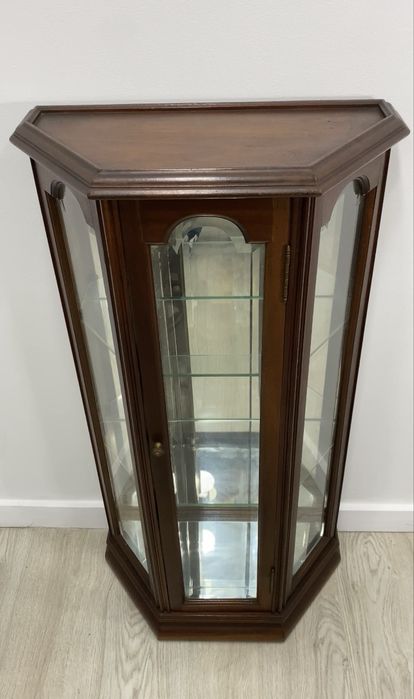 Criataleira / expositor.