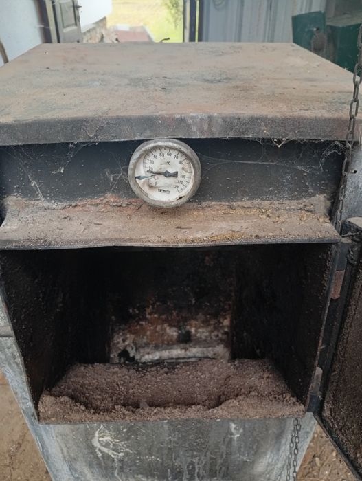 Маю на продаж 2 твердопаливні котли