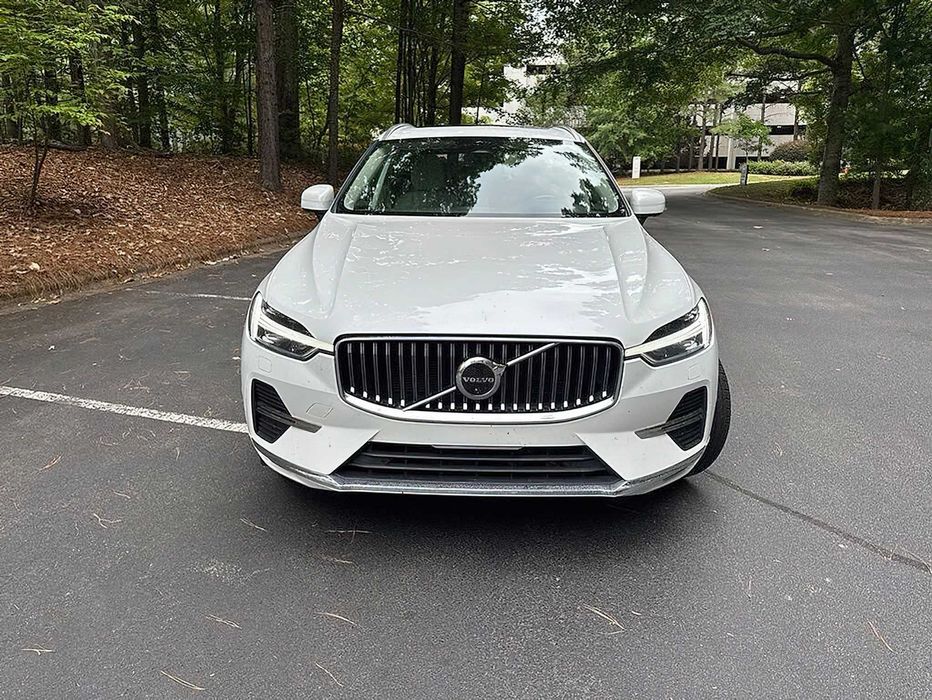 Volvo XC60      2022
