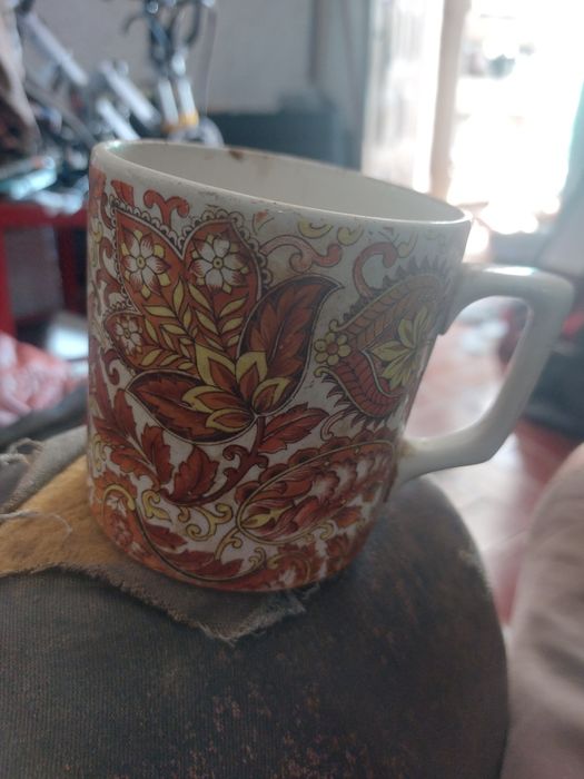 Caneca muito antiga de sacavem