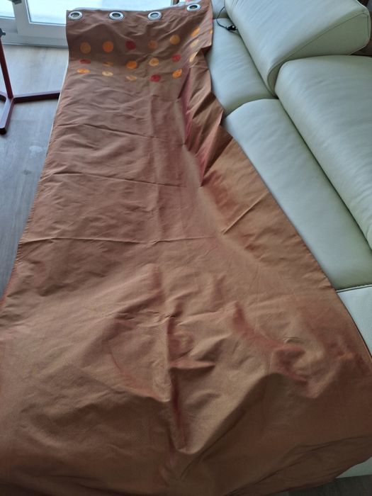 Cortinados de argolas em excelente estado
