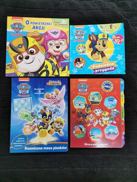 Książeczki Psi Patrol 4szt plus figurki