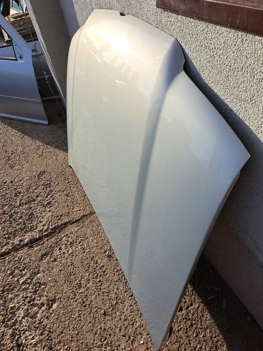 Maska Volkswagen Bora LB7Z