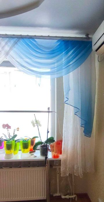 Ламбрикени 3ярусний на петлях липучках  3м біло-синій