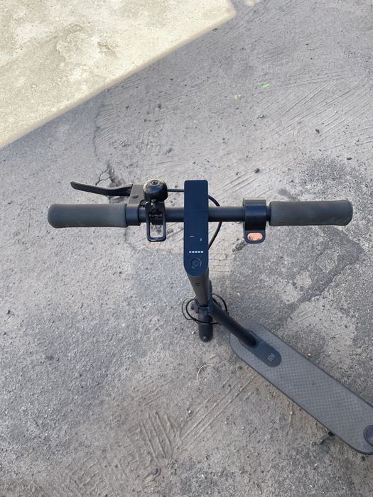 Електросамокат Xiaomi Electric Scooter Essential