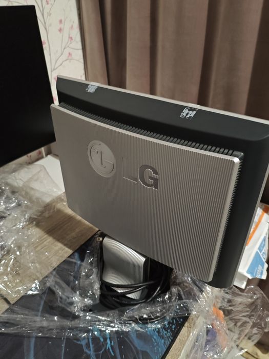 Монитор lg flatron l1530s