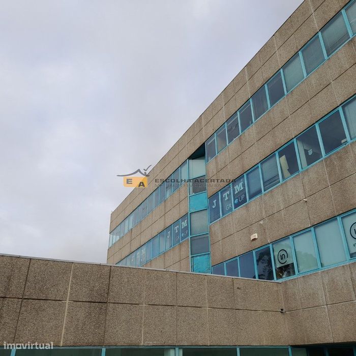 Escritório em Perafita com aparcamento