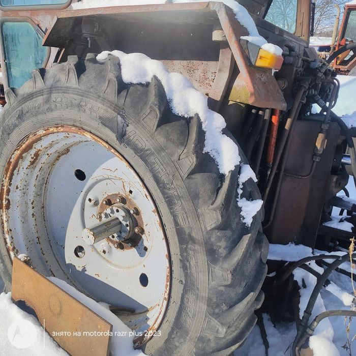Трактор юмз екскаватор
