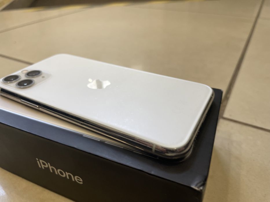 Apple ajfon 11 pro perlowo bialy