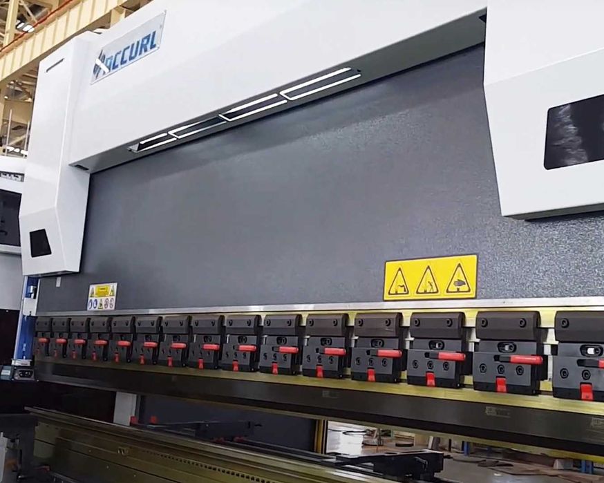 Листогиб •Прес для гнуття з ЧПУ 110 т 3,2м •Accurl 32110 Delem DA 58T