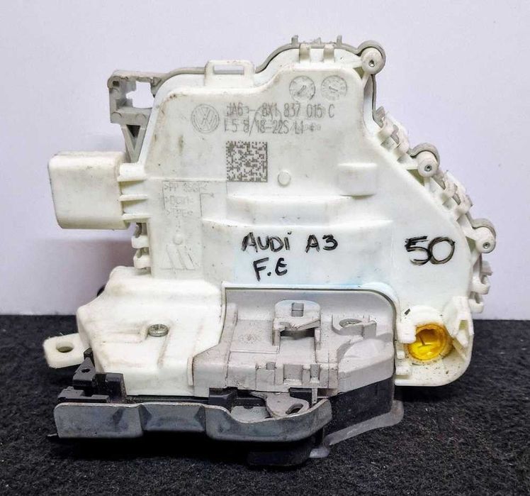 Fechadura / Fecho Porta Frente Esquerdo 8X1837015C - AUDI A1