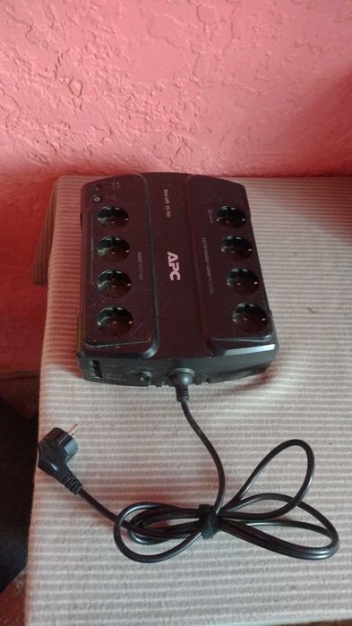 РАБОЧИЙ ИБП бесперебойник APC Back-Ups ES-700