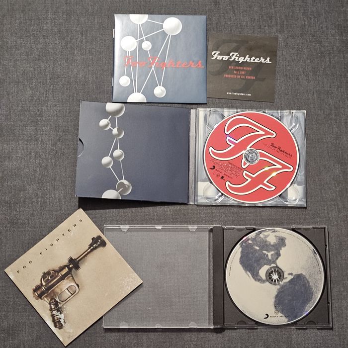 Foo Fighters 2 albumy