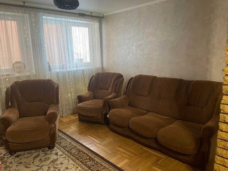 Диван і  крісла,