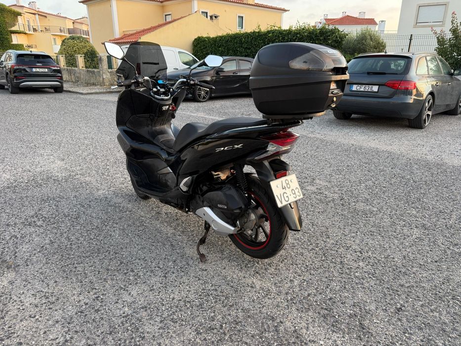 Honda PCX 125/150 LED muitos extras