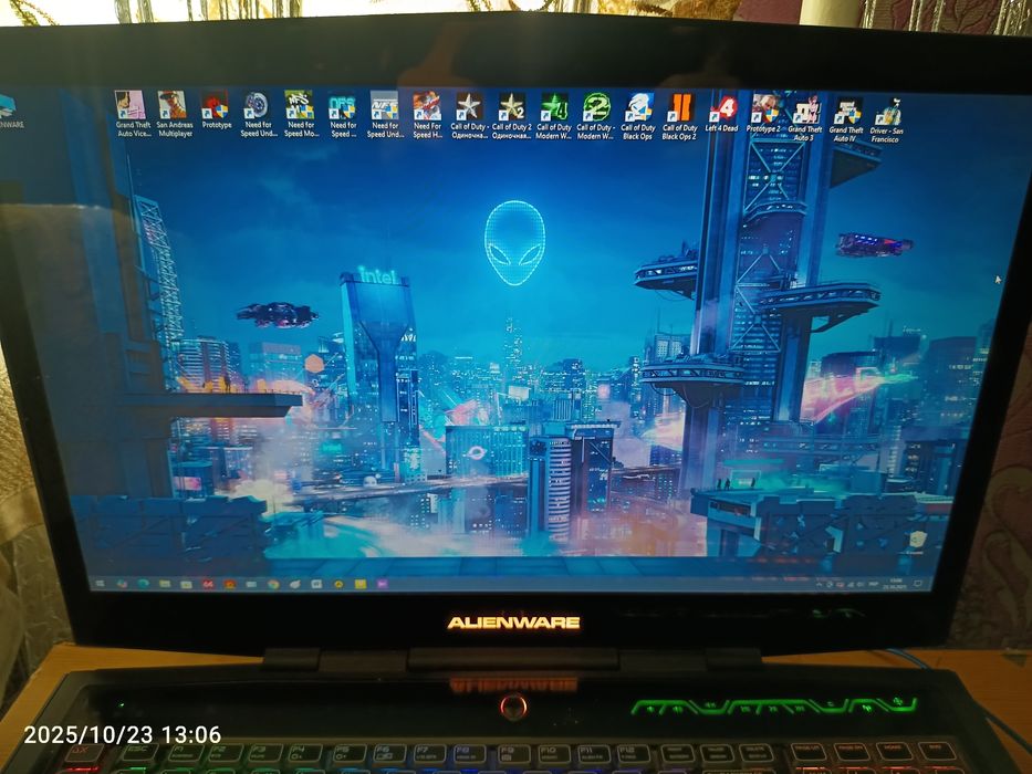 Dell Alienware М18Х R2 (2.7-3.7 hz)