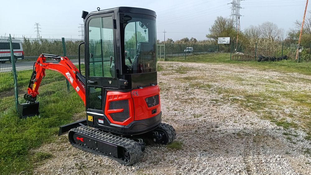 Mini giratória 1800kg  M/Kubota